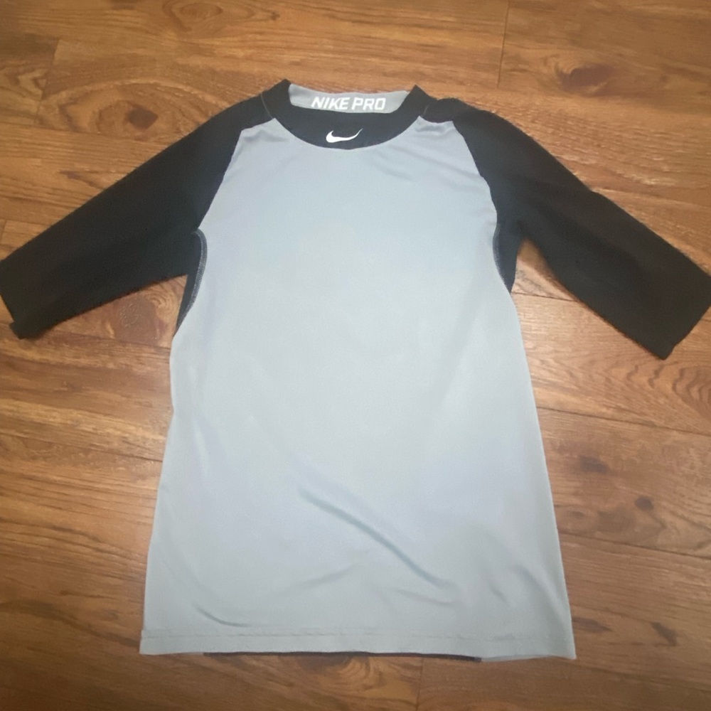 Nike Pro Kids' Long Sleeve Tee in Black and Gray